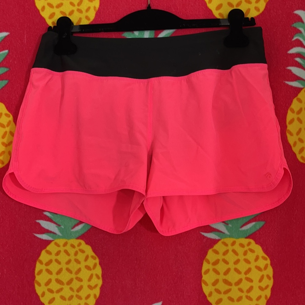 Sz M Like New workout neon shorts